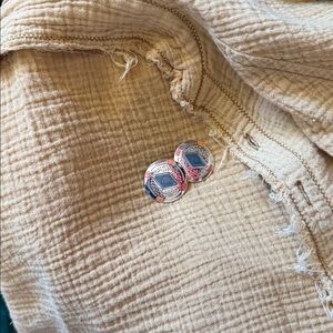 Shirt And Earrings Set As Is